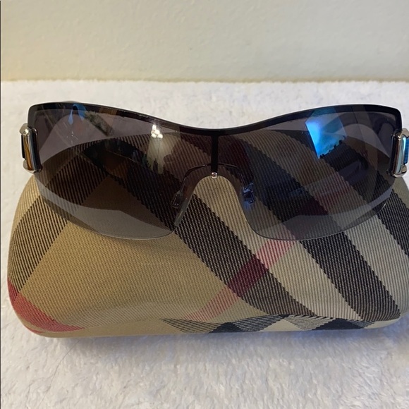 🌟AUTHENTIC 🔥Burberry Sunglasses with Case FIRM - Picture 2 of 11
